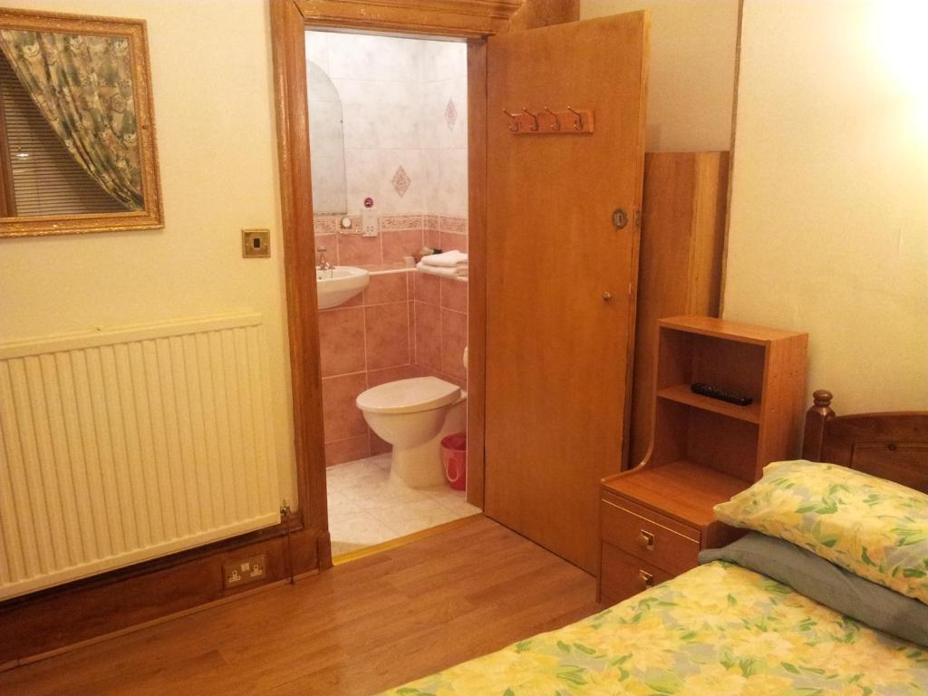 Swan Lake Guest House Edimburgo Quarto foto